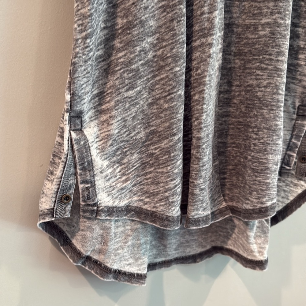 Women's Washed Gray V-Neck Tee - Picture 3 of 10